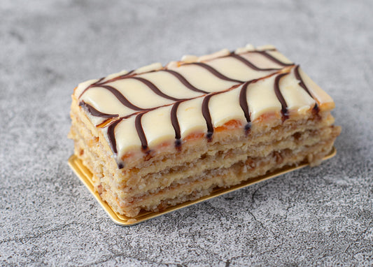 Mini Esterhazy Cake (4 ct)