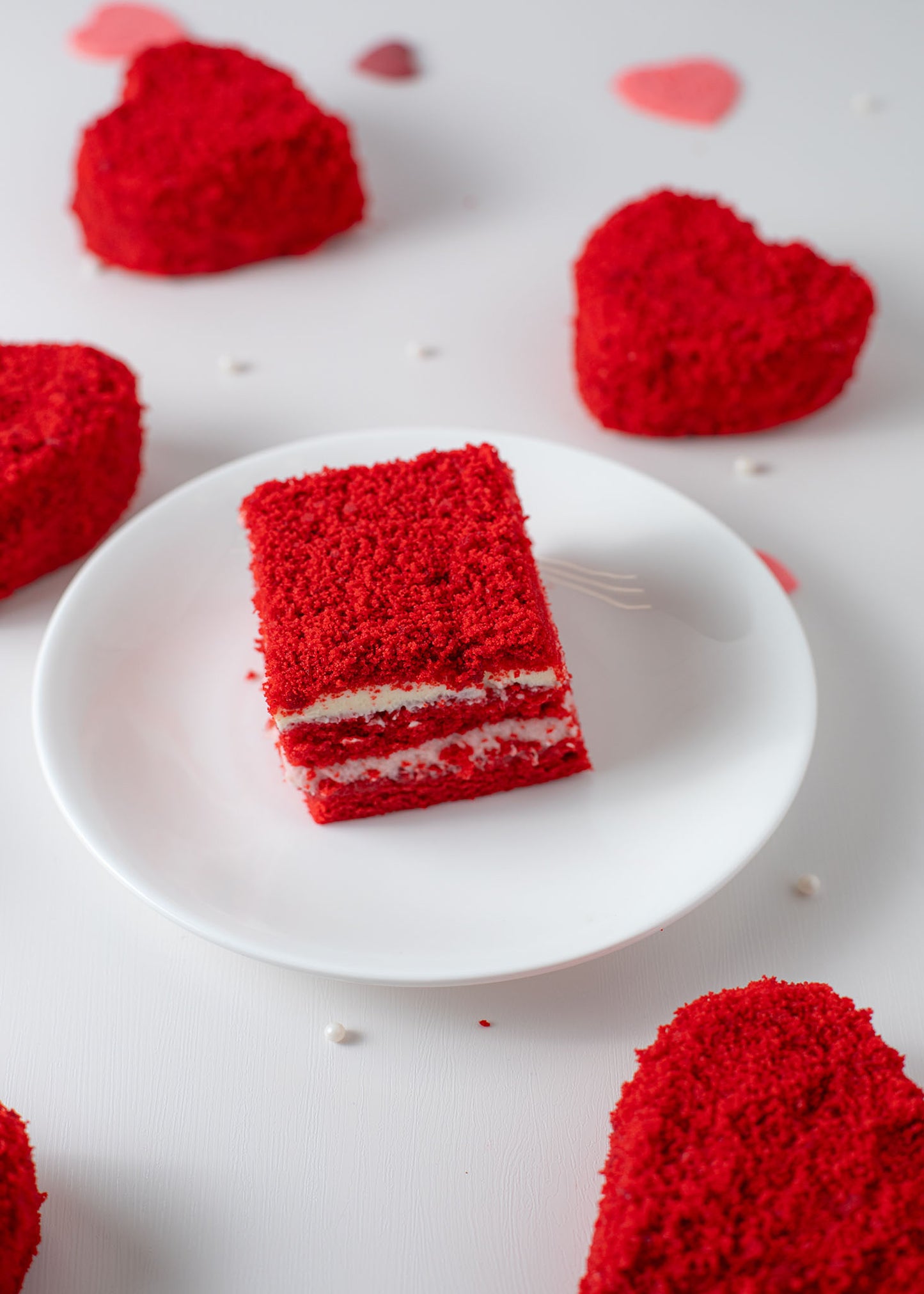 Mini cakes Red Velvet with strawberry (4 ct)